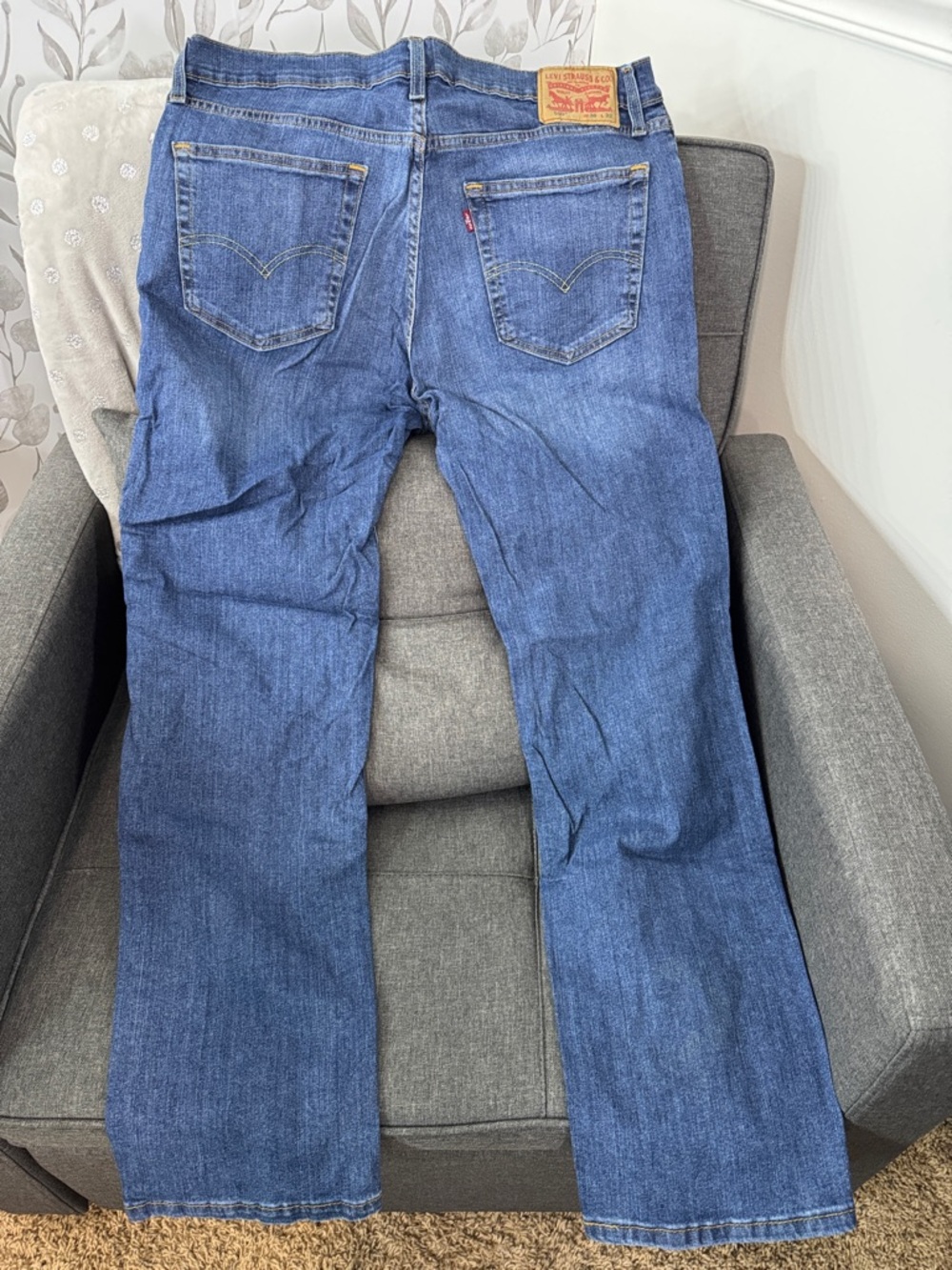 Levi's Straight Leg Jeans in Classic Blue Denim